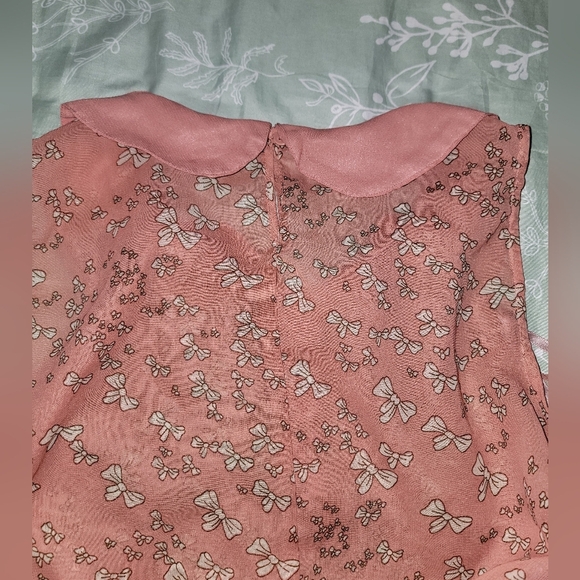 Passport Pink Sleeveless Graphic Blouse with Peter Pan Collar - Picture 5 of 7